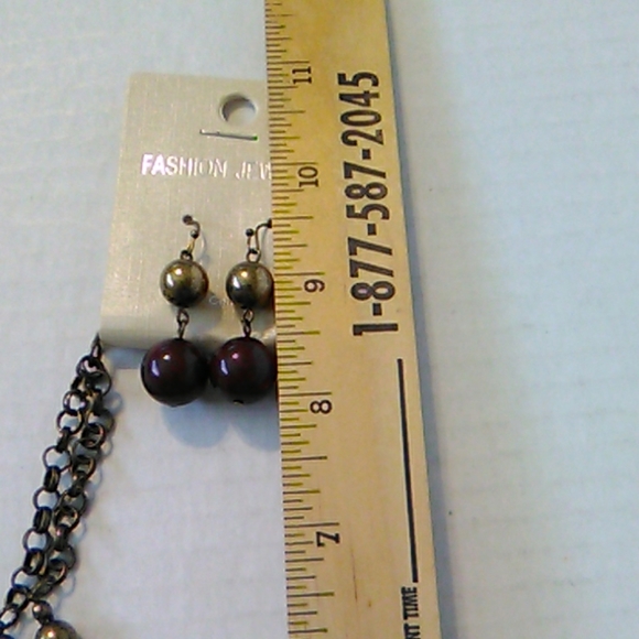 Nwt Leopard necklace set - Picture 7 of 8